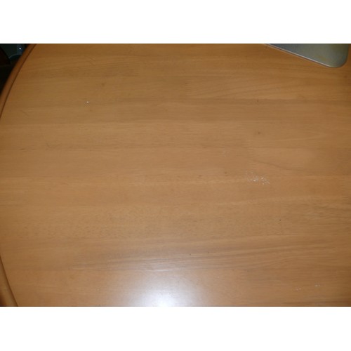 303 - BLONDE WOOD CIRCULAR TABLE - 36