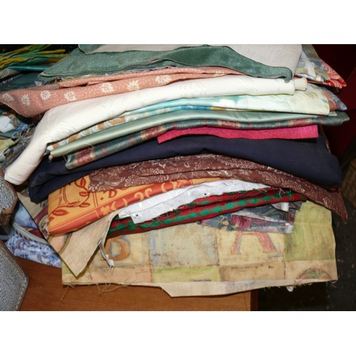 381 - 2 PILES OF FABRIC OFFCUTS - PATTERNS AND PLAINS, COTTONS, VELVETS ETC