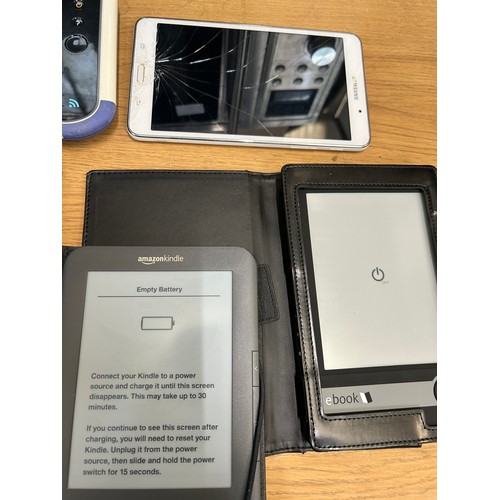 453 - KINDLE, EBOOK, AND 3 TABLETS INCLUDING SAMSUNG AND INNOTAB3 - SOME DAMAGE - SOLD AS SEEN