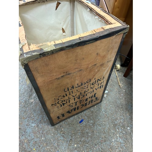 493 - LARGE TEA CHEST