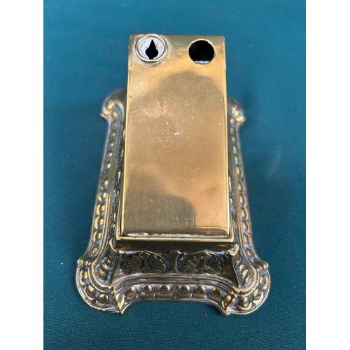 407 - A Victorian brass table cigar cutter