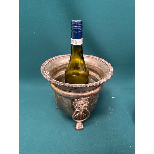 300 - Heavy 19th Century silver plated wine cooler with lion head handles and paw feet - 20cm h x 21cm dia