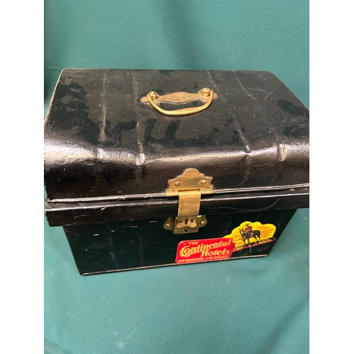 349 - An Edwardian tin trunk with brass fittings - ideal toy treasure chest!