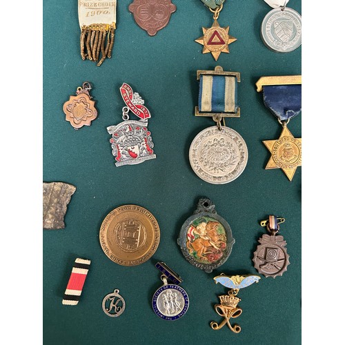 134 - Collection of various badges and medals to include School Board attendance medals, Band of help for ... 