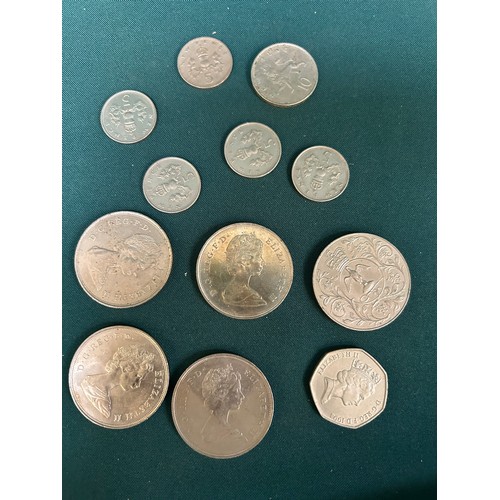 135 - Quantity of British Coins including 1967 uncirculated set in clear case, pennies and half pennies fr... 