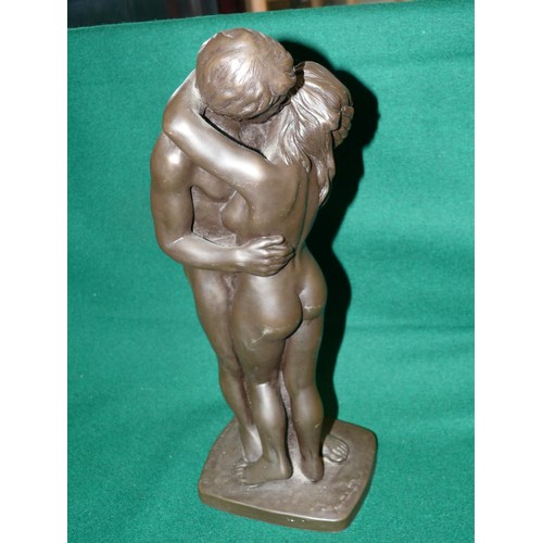 91 - BEAUTIFUL LARGE AND VERY HEAVY ADAM AND EVE FIGURE