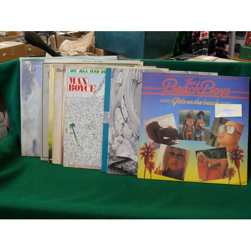 112 - COLLECTION OF LP RECORDS TO INCLUDE THE BEACH BOYS, RELAYER, ABBA, WAR OF THE WORLDS, TUBULAR BELLS ... 