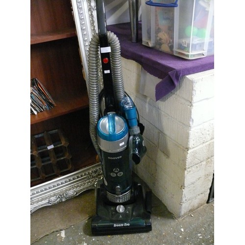 160 - HOOVER BREEZE EVO VACUUM CLEANER