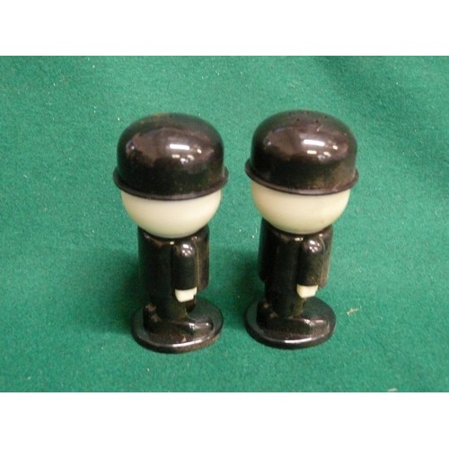 88 - 'FRED' HOMEPRIDE CRUET SET