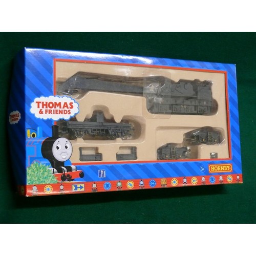 94 - HORNBY THOMAS AND FRIENDS BREAKDOWN CRANE IN ORIGINAL BOX