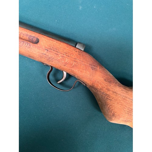 100 - Pre War Diana Model 25 Air Rifle, made in Germany - 97cm long