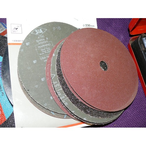 174 - SELECTION OF CUTTING DISCS FOR MASONARY AND METAL PLUS RUBBER SANDING DISC