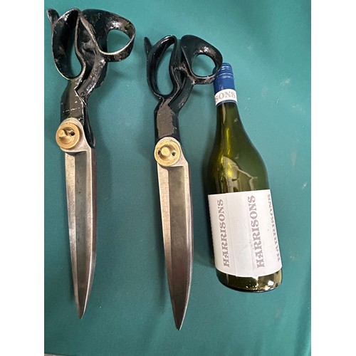 355 - Two good pairs of very large heavy duty Tailor's fabric shears, 15