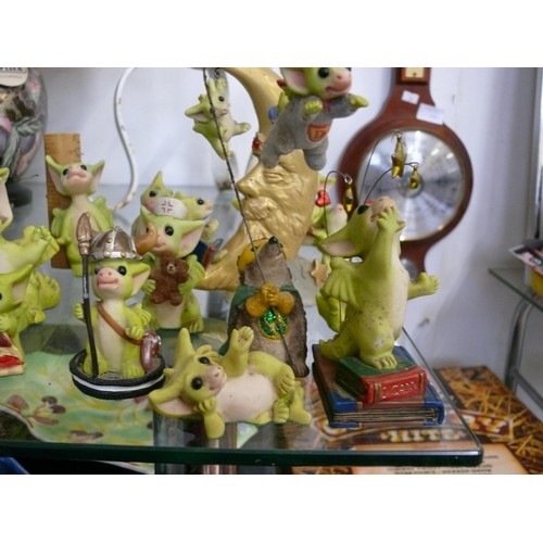 156C - A LARGE COLLECTION OF THE WHIMSICAL WORLD OF POCKET DRAGONS FIGURES