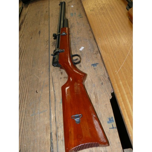 198 - A VERY RARE The Triarrow B45-3 Repeater AIR RIFLE 22 The manufacturer would have been one of the meg... 