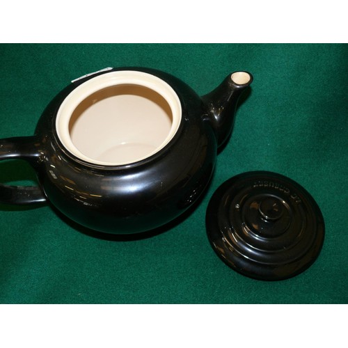 126A - BLACK CERAMIC LE CRUESET TEAPOT