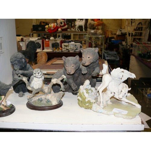 385 - COLLECTION OF ANIMAL FIGURINES MOSTLY COUNTRY ARTISTS TO INCLUDE BLACK BEARS AND GORILLA