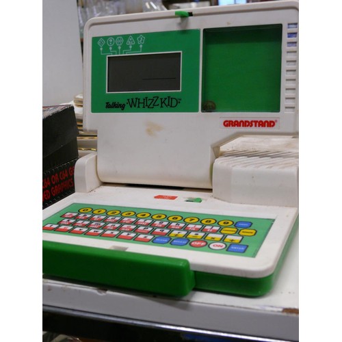 389 - VINTAGE TALKING WHIZZ-KIDS GRANDSTAND ELECTRONIC COMPUTER GAME