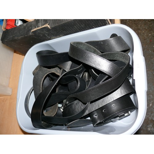 413 - LARGE SELECTION OF VARIOUS BELTS