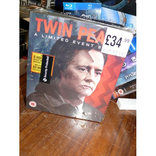 445 - TWIN PEAKS DVD BOXSETS SEASON 1 & 2 PLUS A SEALED COPY OF A LIMITED EVENT SERIES ON DVD AND THE ENTI... 