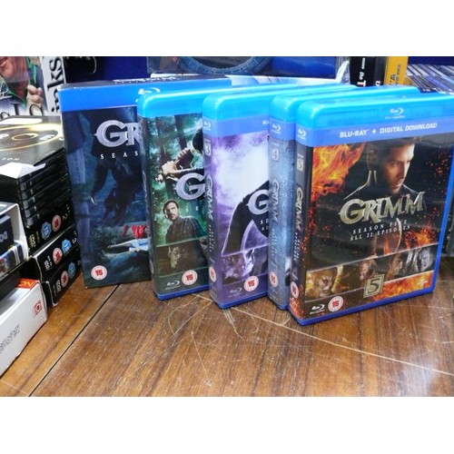 446 - GRIMM SEASON 1-5 BOXSETS ON BLU-RAY