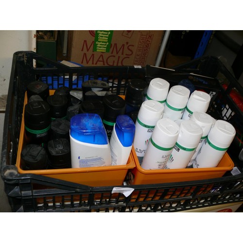 469 - LARGE CRATE OF MENS TOILETRIES LYNX, GILLETTE,  HEAD & SHOULDERS ETC