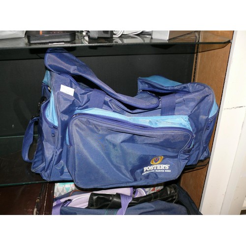 483 - LARGE FOSTERS ADVERTISING HOLDALL WITH COOL BAG COMPARTMENT