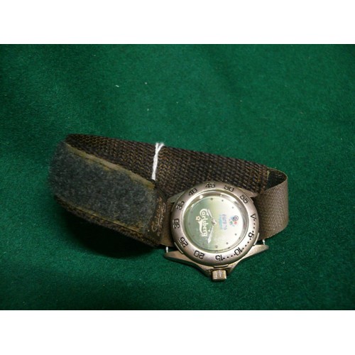 9 - COLLECTORS PIECE U E F A EUR0 96 CARLSBERG GENTS WATCH