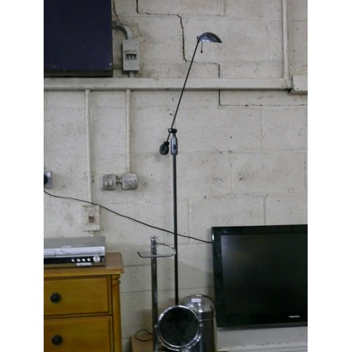 511 - VERY NICE FLOOR STANDING WORK LIGHT