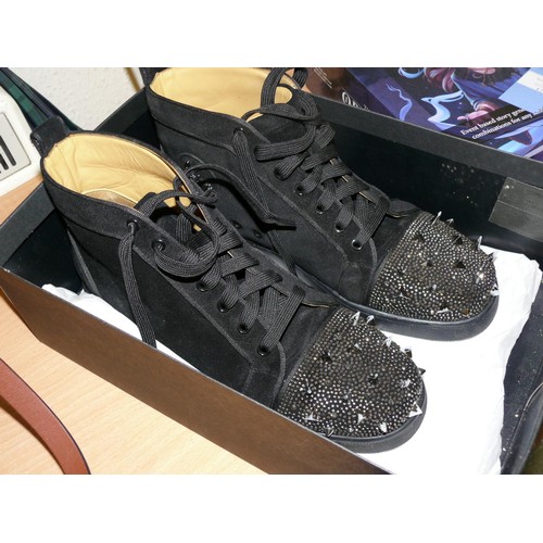 146A - CHRISTIAN LOUBOUTIN MEN'S LOU PIK PIK FLAT SNEAKER REPLICAS, BLACK SUEDE  EMBELLISHED WITH STUDS (IN... 