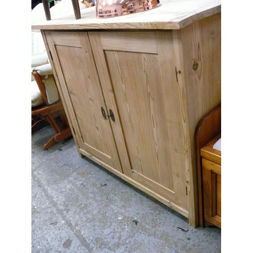 538 - LARGE PINE 2 DOOR CUPBOARD