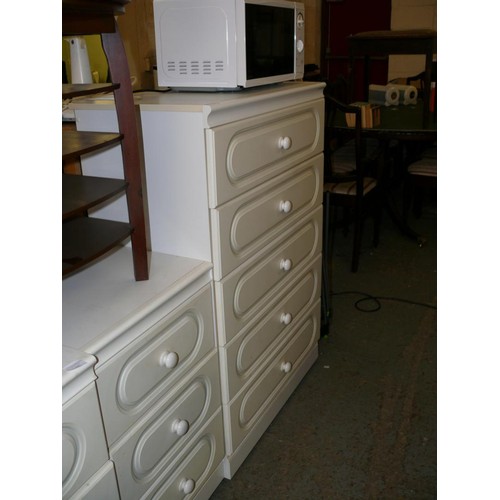 543 - TALL WHITE 5 DRAWER CHEST (MATCHES PREVIOUS LOT)