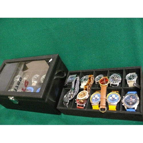 35 - A WATCH DISPLAY BOX WITH 23 NEW OR NEARLY NEW WATCHES A LOT OF WHICH ARE WORKING FINE, REFER TO PHOT... 