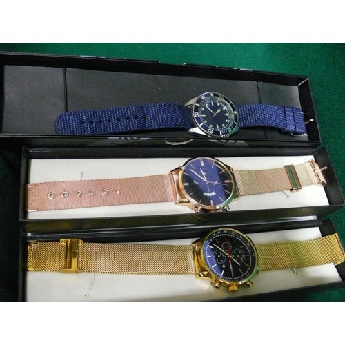 38 - 3 BOXED GENTS WATCHES  EAGLEMOSS, DENGQUIN, CURREN
REFER TO PHOTOS