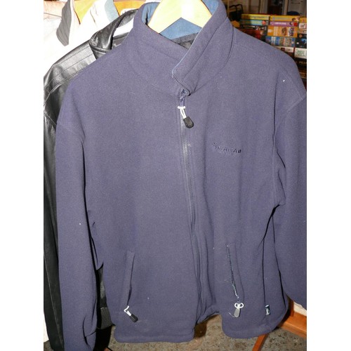 557 - 5 GOOD QUALITY GENTS JACKETS AND JUMPERS