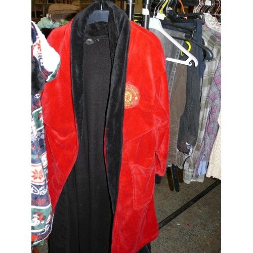 559 - MANCHESTER UNITED DRESSING GOWN SIZE L