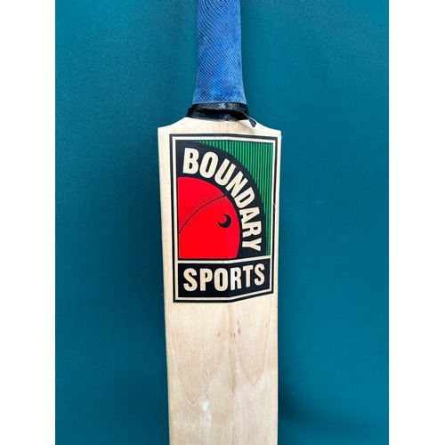 331 - A cricket bat signed by 17 of the West Indian team - Sherwin Campbell, Chris Gayle etc - 1990's play... 