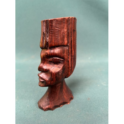 219 - African carved hardwood head - 14cm