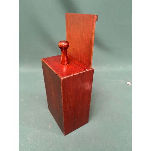 325 - Edwardian mahogany playing card press with sliding lid, in good condition