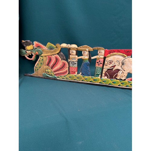 253 - Very decorative Balinese hand painted wooden frieze - 195cm