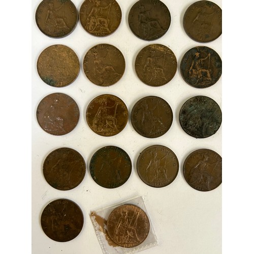 81 - Collection of Farthings Edward VII, George V, George VI &  Elizabeth II - 57 in total - see  photos ... 