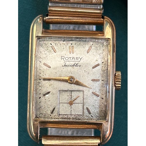 76 - A vintage 9ct gold wrist watch by Rotary - Incabloc. Swiss made, 15 jewels in working order on a rol... 