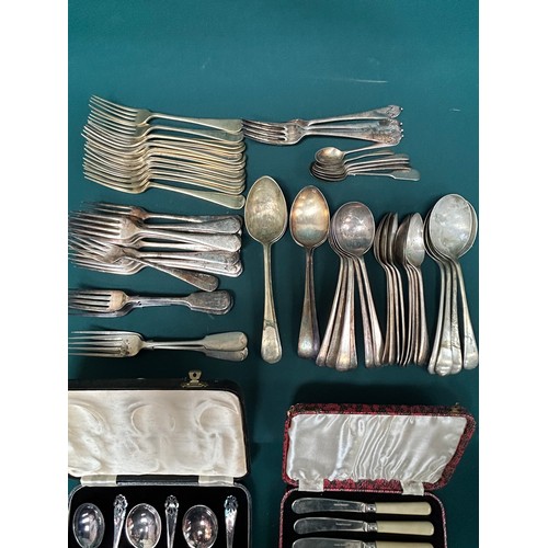 291 - A large quantity of flatware & cutlery to include a sterling silver sauce ladle, Sheffield 1912, Art... 