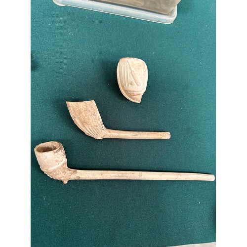 416 - Vintage Collectables comprising antique clay pipes, darts, Ridley's Harmonica in original box, a few... 