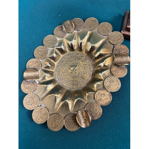 2 - VINTAGE BRASS ASHTRAY MADE UP FROM 25 X CINCO CENTAVOS (5 CENT) MEXICAN COINS - 1960'S DATES. THE LO... 