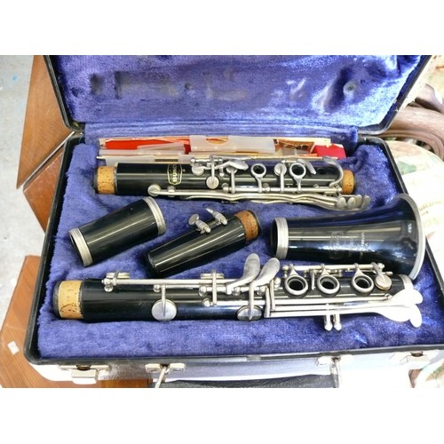 58 - A BUNDY CLARINET IN ORIGINAL FITTED CASE