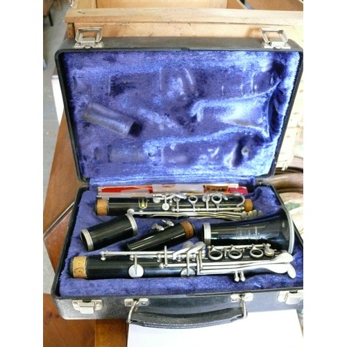 58 - A BUNDY CLARINET IN ORIGINAL FITTED CASE