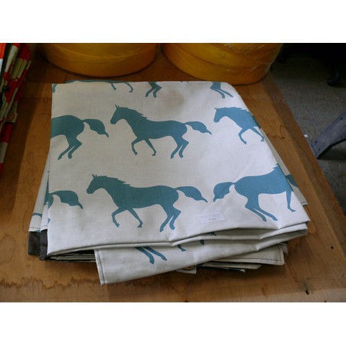 510 - WATERPROOF PICNIC BLANKETS WITH HORSE DESIGN MADE IN THE UK FOR ANORAK