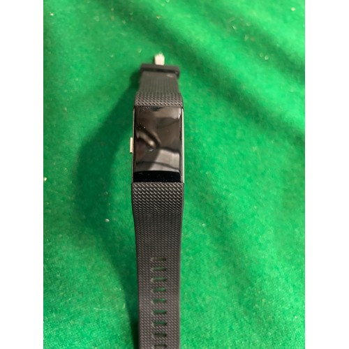 31 - FITBIT FITNESS TRACKER