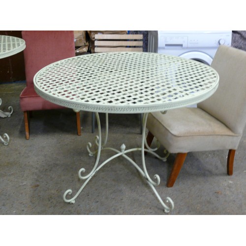 48 - LARGE HEAVY CREAM ORNATE GARDEN TABLE